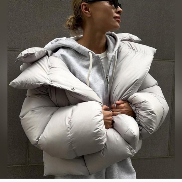 Black Puffer Jacket - Picture 4 of 8